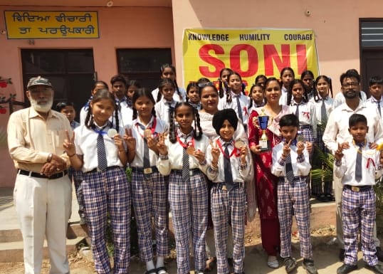 The players received gold and silver medals.      